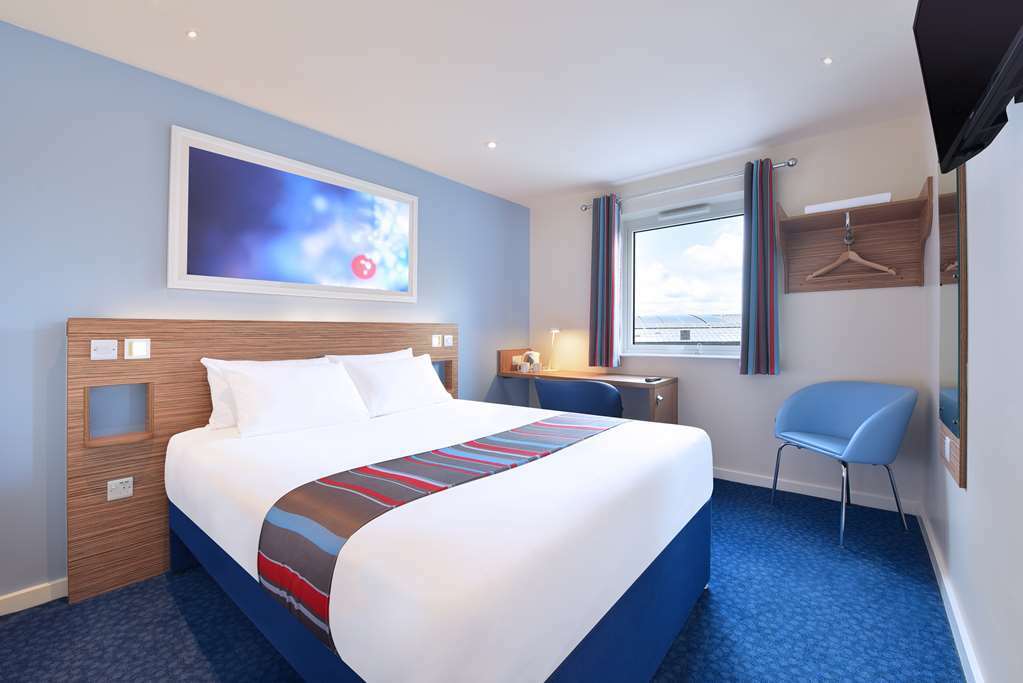 Travelodge Aberdeen Airport Quarto foto