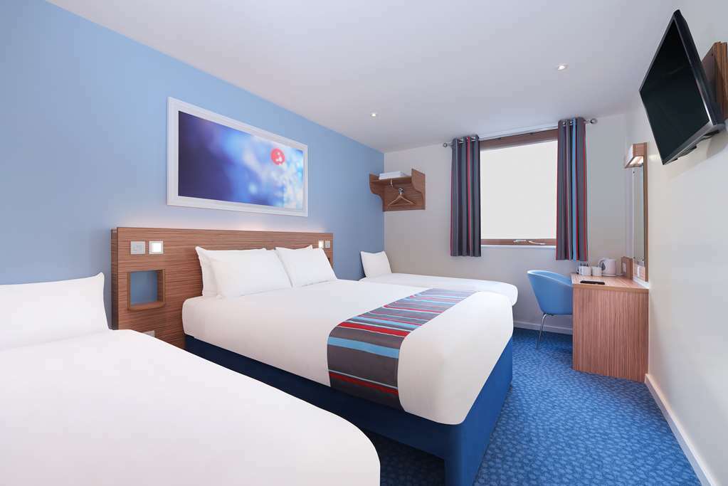 Travelodge Aberdeen Airport Quarto foto